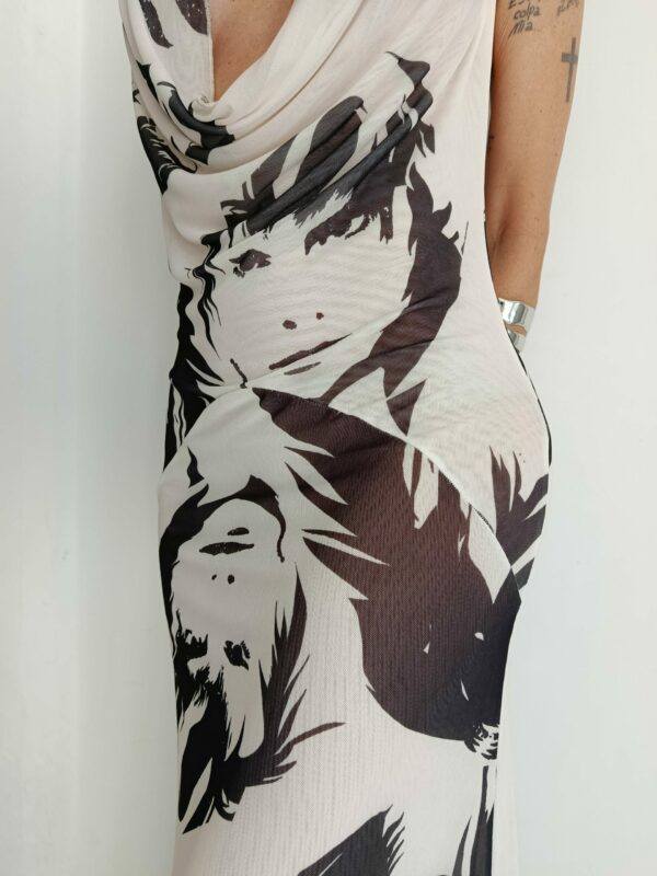 Paciencia Long Dress Caras 4
